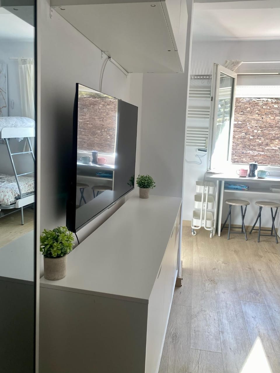 Communal lounge/ TV room, TV and multimedia