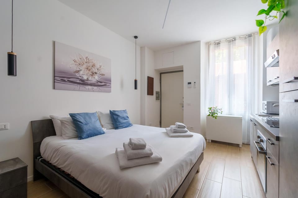 Bed, Kitchen or kitchenette, Photo of the whole room