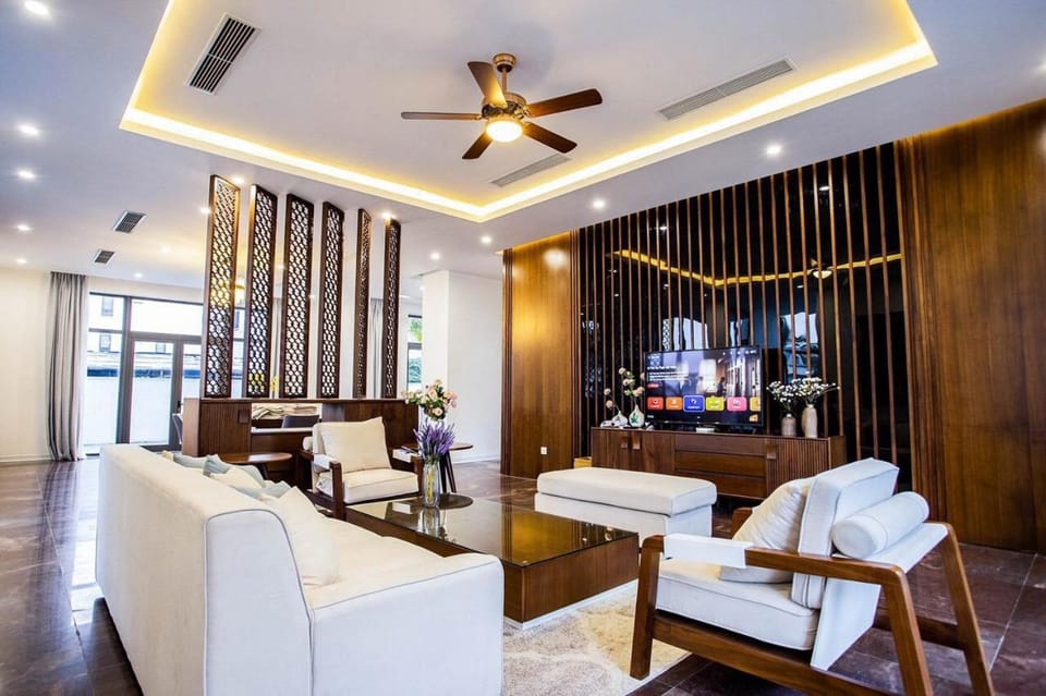 Communal lounge/ TV room, Karaoke