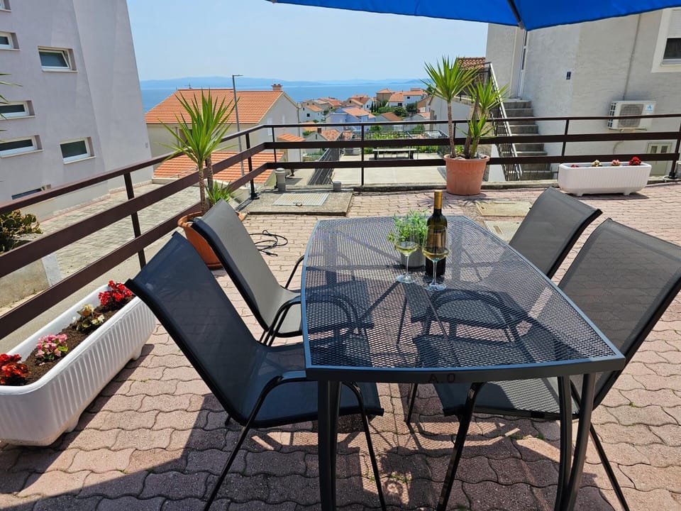 View (from property/room), Balcony/Terrace