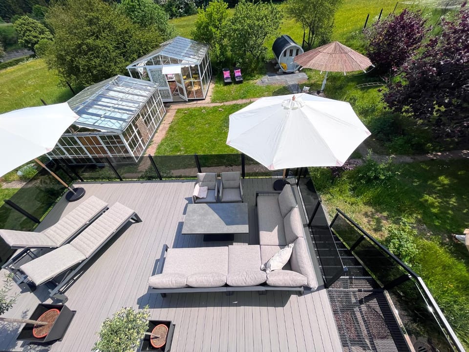 Spring, Garden, View (from property/room), Balcony/Terrace, Seating area, Garden view, sunbed