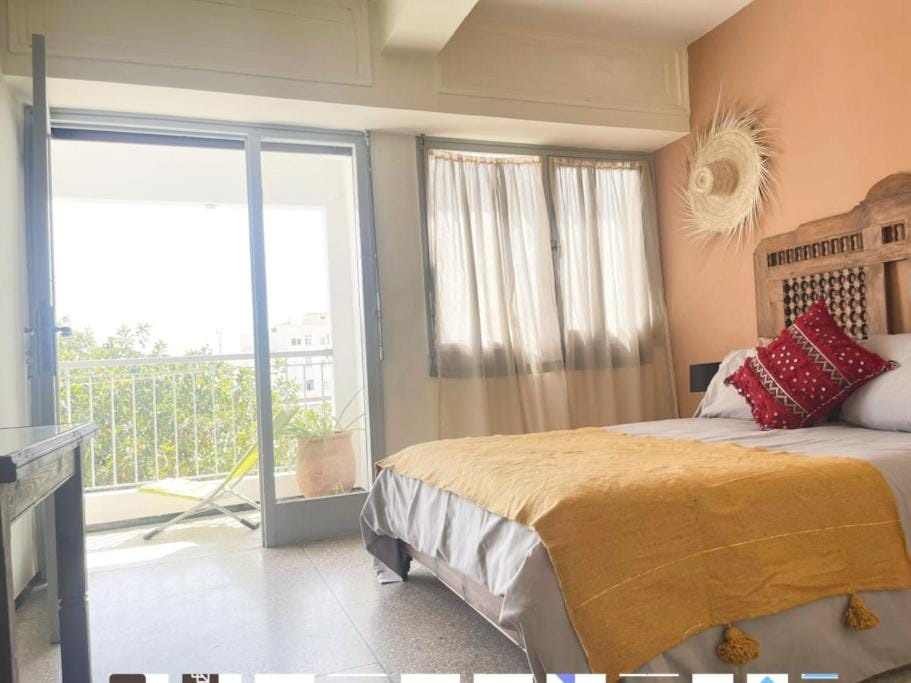Bed, View (from property/room), Balcony/Terrace, Photo of the whole room, Bedroom