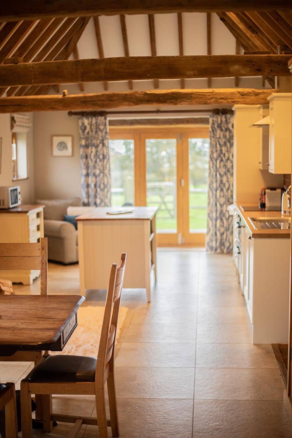 The Cowshed Apartment in Rother District