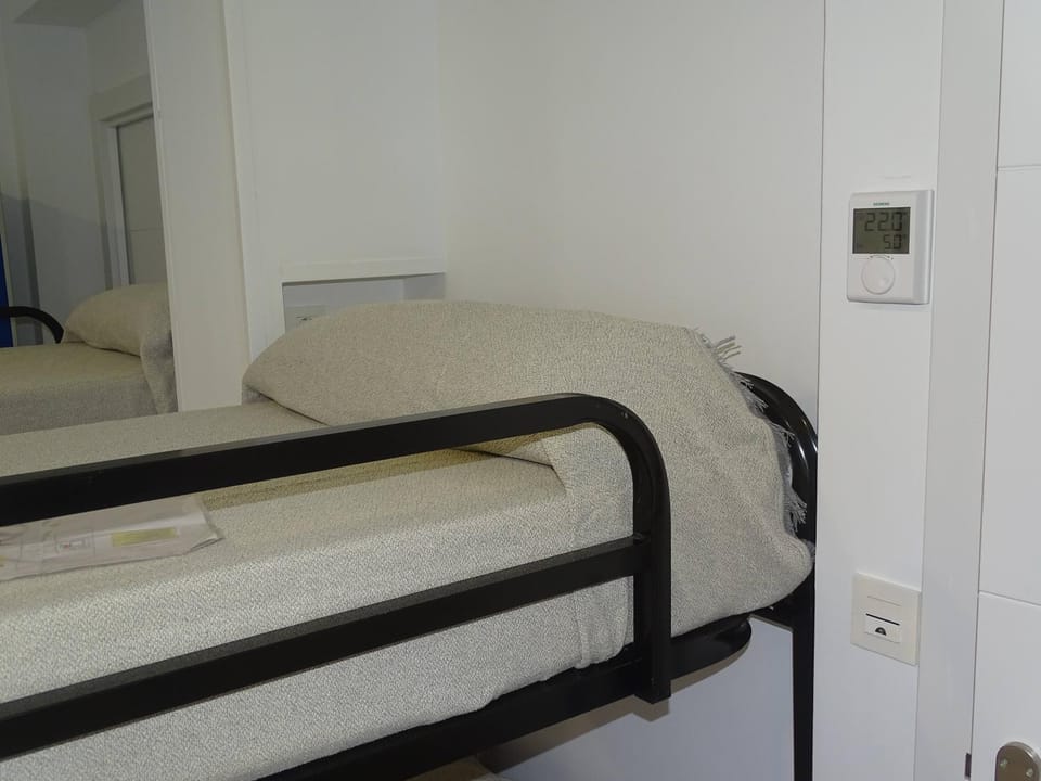 Photo of the whole room, Bedroom, bunk bed
