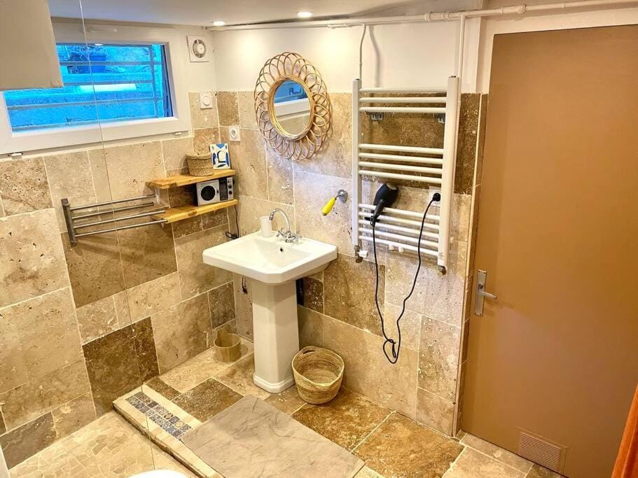 La Suite de la Maison Jaune Apartment in Montpellier