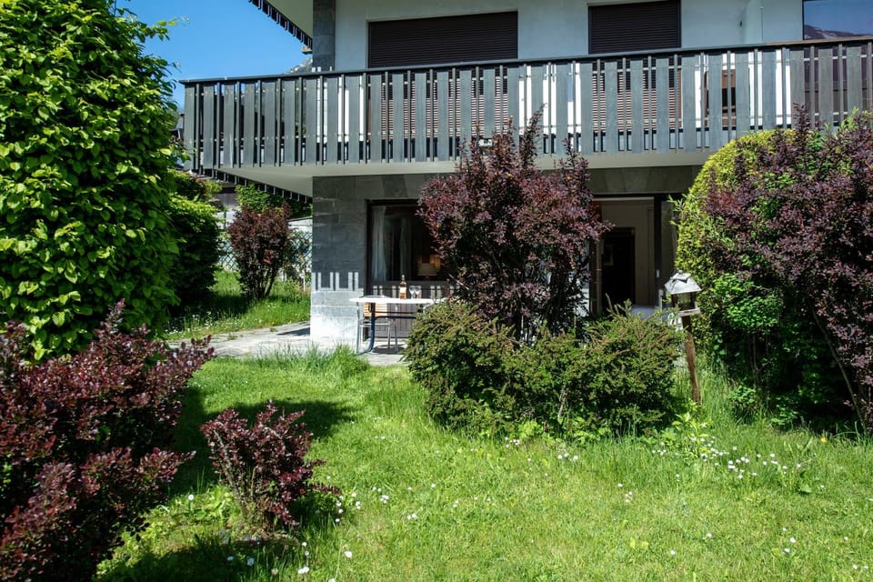 Property building, Garden