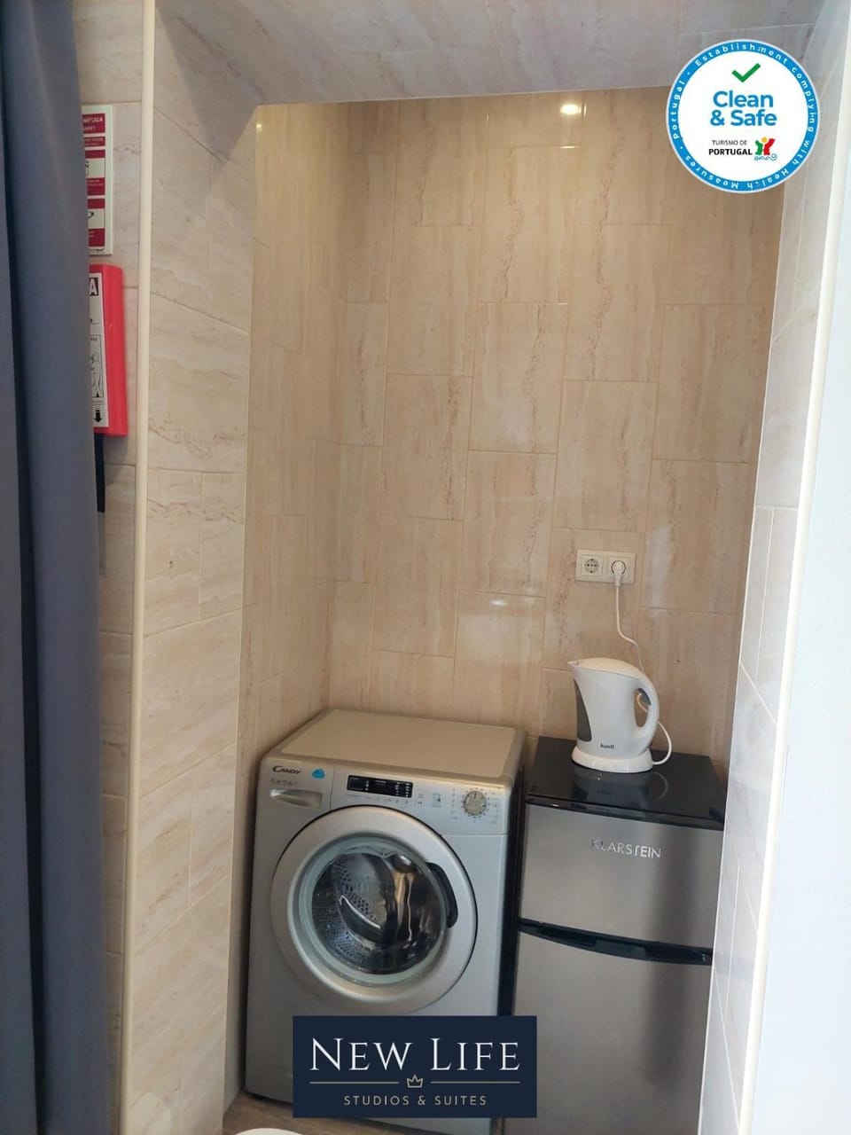 Text overlay, washing machine