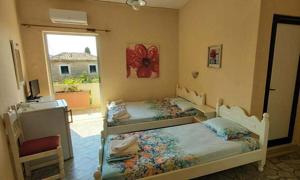 Intos Apartments Bed and Breakfast in Peloponnese, Western Greece and the Ionian