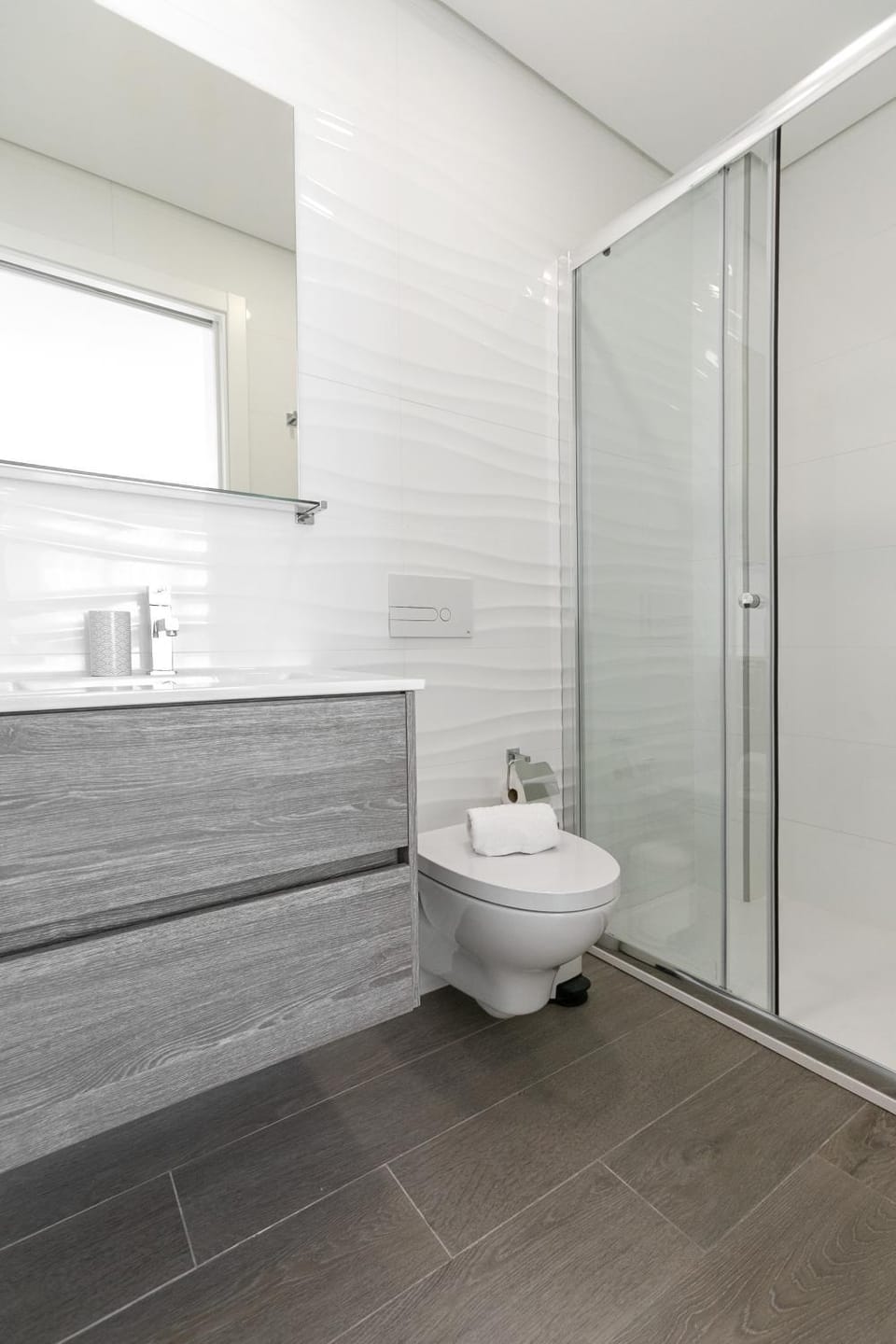 Shower, Toilet, Bathroom, Decorative detail