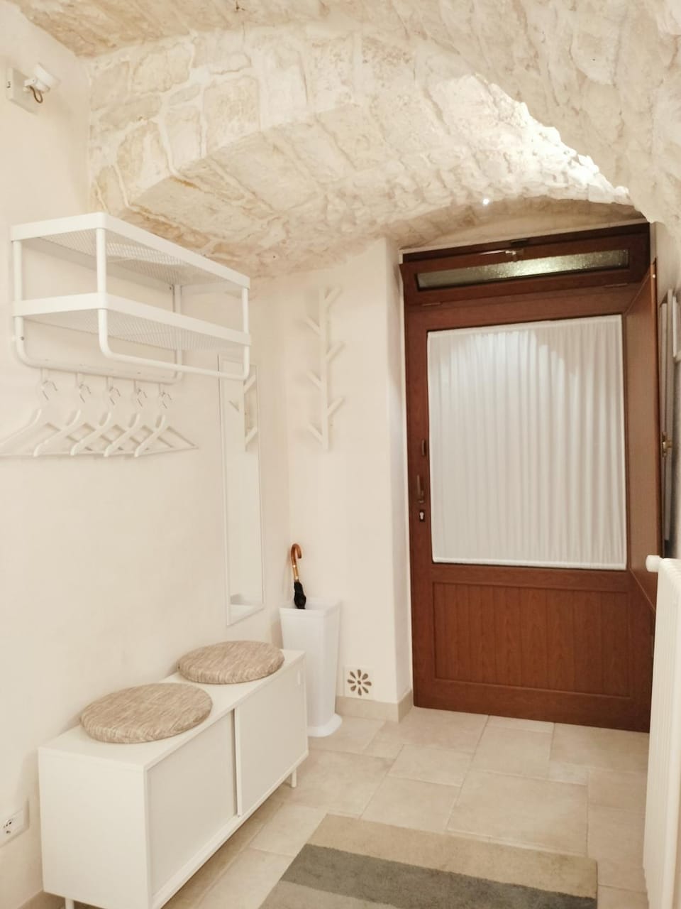 Facade/entrance, Other, Decorative detail, internet, internet, air conditioner, air conditioner