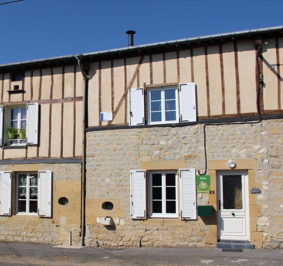 Chez adÈle House in Grand Est