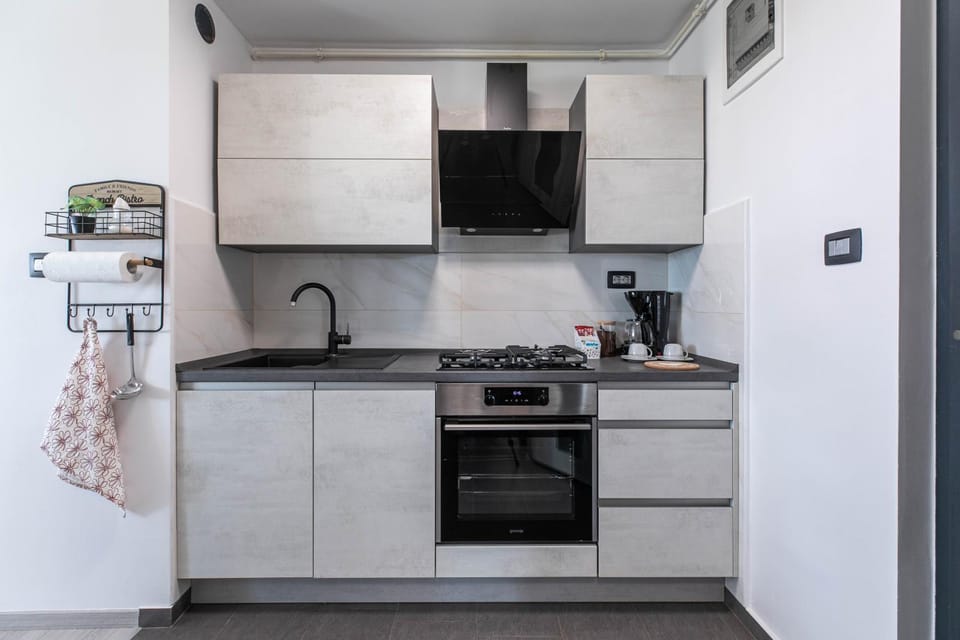 Kitchen or kitchenette, dishwasher, pet friendly, stove, kitchen