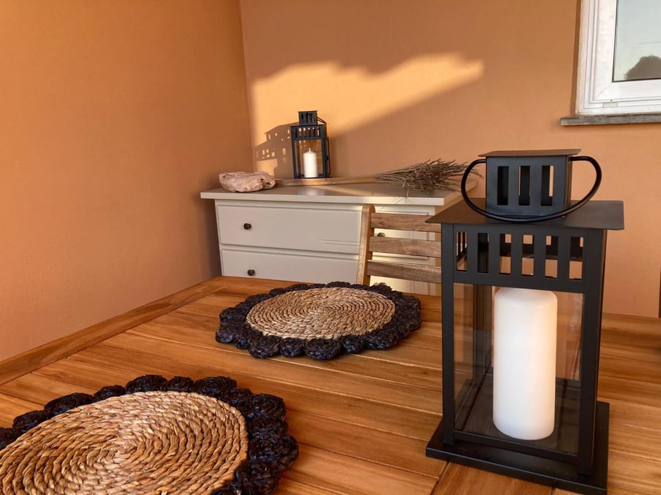 Off site, Balcony/Terrace