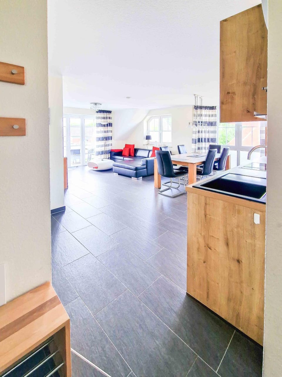 Kitchen or kitchenette, Living room