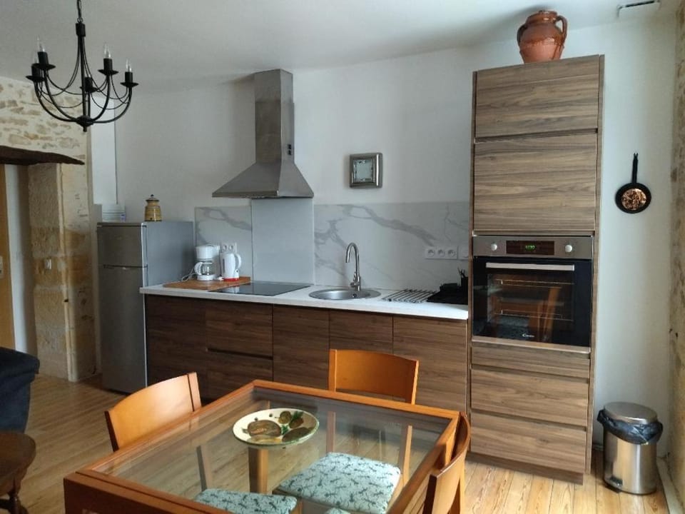 Cordeliers Dandelion Apartment in Occitanie