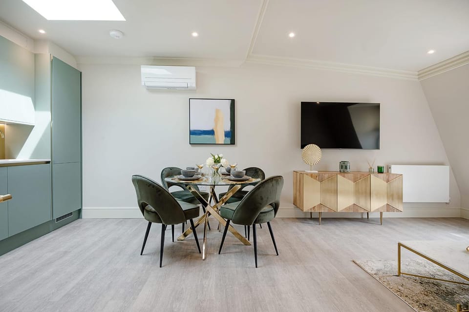 Marble Arch Suite 8 Apartment in City of Westminster