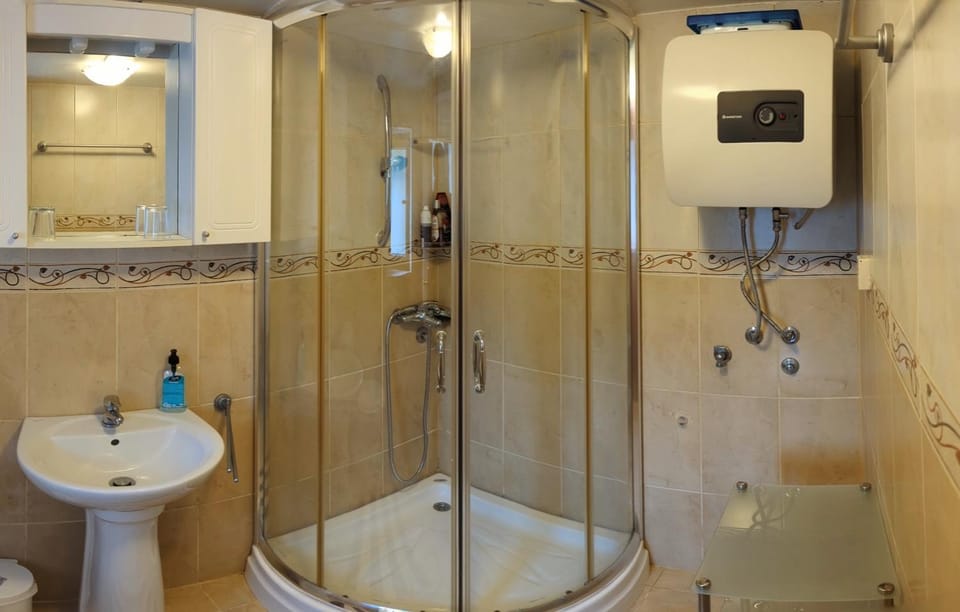 Shower, Bathroom
