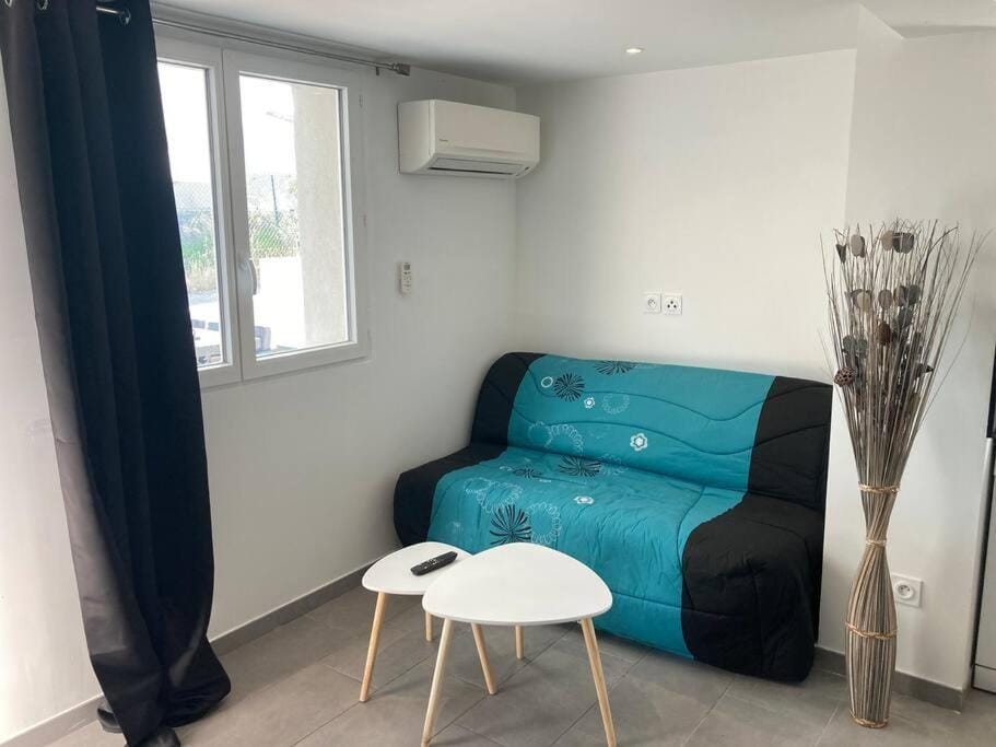 Superbe appartement au calme et vue sur la mer Apartment in Cagnes-sur-Mer