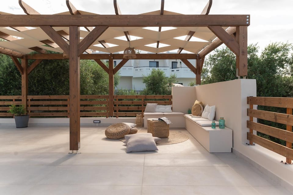 Patio, Day, View (from property/room), Balcony/Terrace