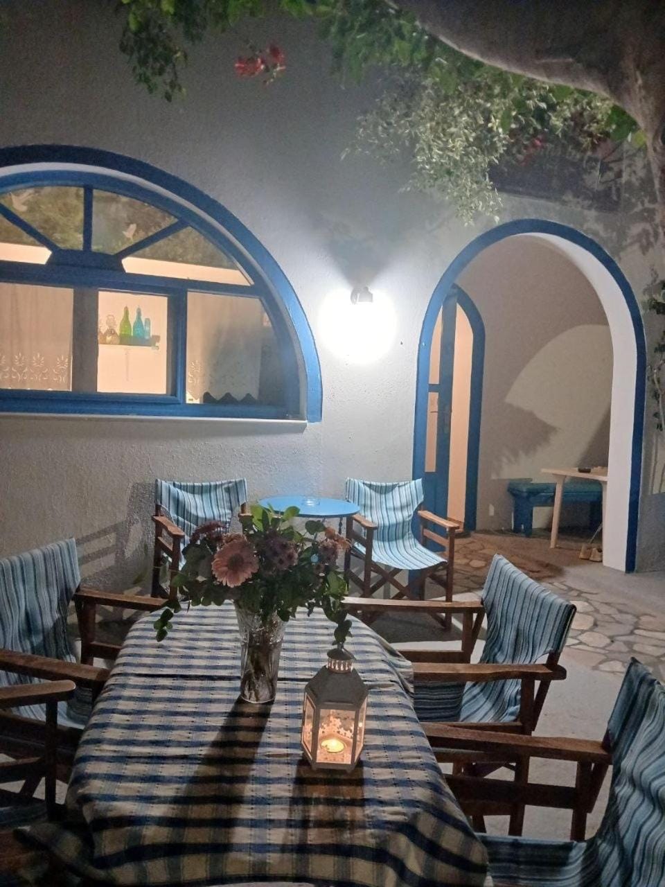 Flora Studios Perissa Santorini House in Perissa