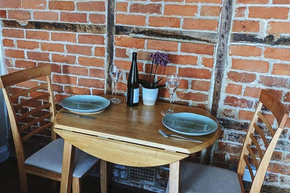 Cosy character cottage in central Marlborough UK House in Marlborough SN8, UK