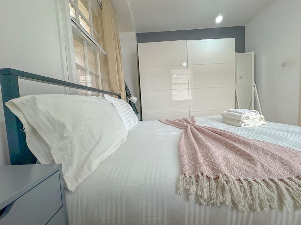 Gower street residences Apartment in London Borough of Islington