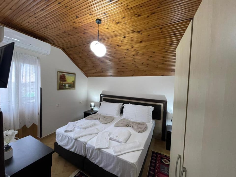 Bed, Photo of the whole room, Bedroom, towels, wardrobe