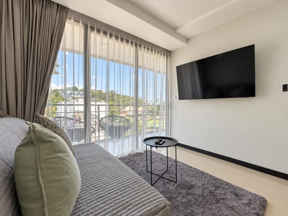 Living room, Bedroom