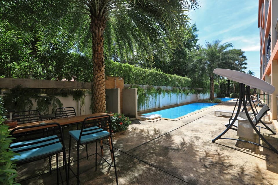 Swimming pool