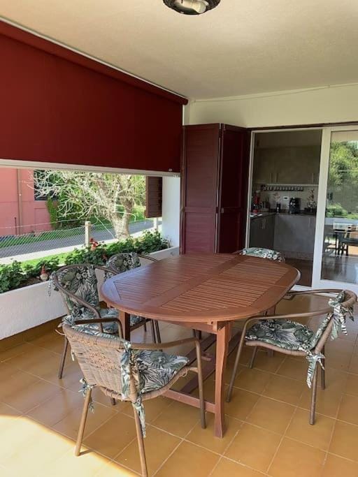 Casa en Nigran amplia, cerca de la playa. House in Viana do Castelo District, Portugal