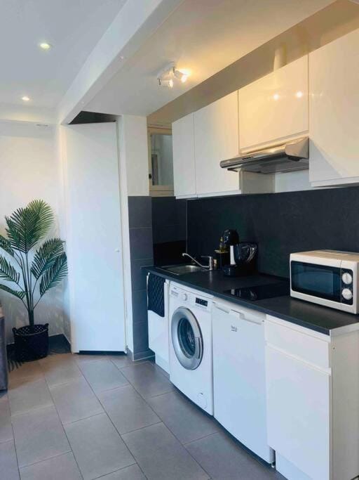 Studio cosy à 300m de la plage Apartment in Cagnes-sur-Mer