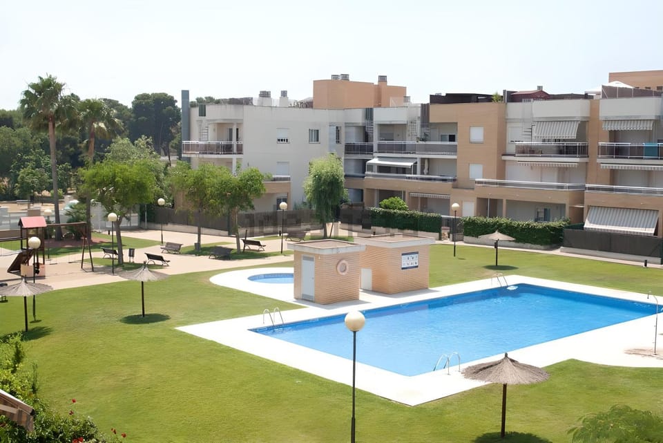 Pool view, Swimming pool