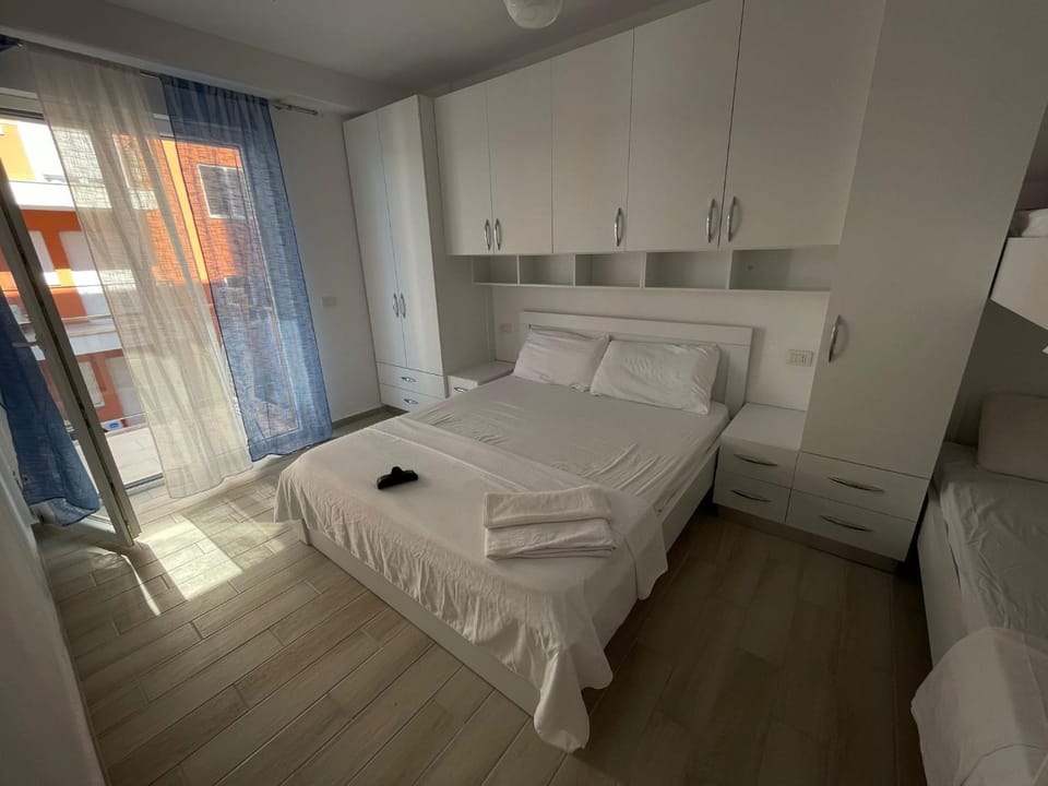 Shtepipushimi23 Rana e Hedhun Apartment in Europe