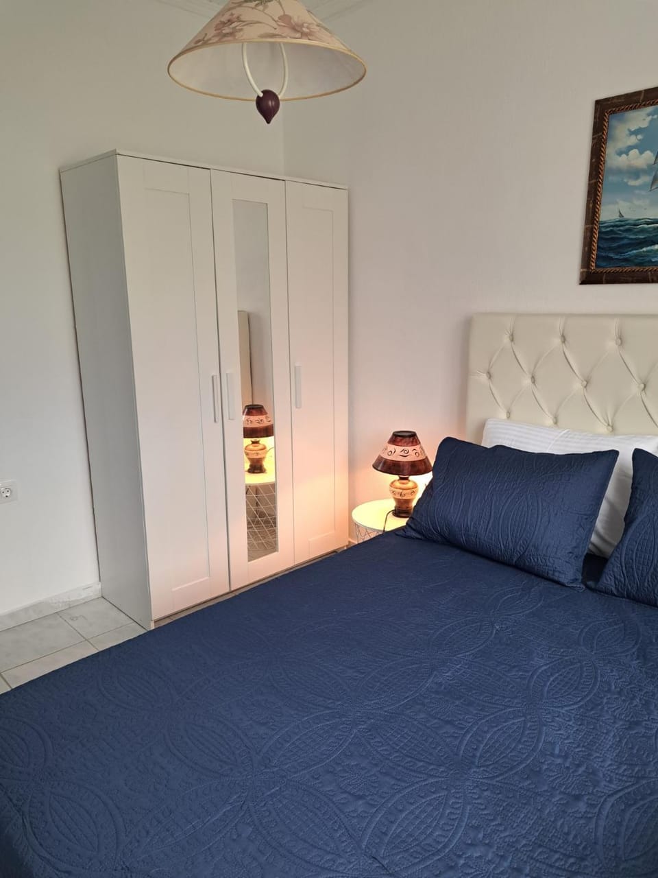 Bed, Photo of the whole room, Bedroom, wardrobe