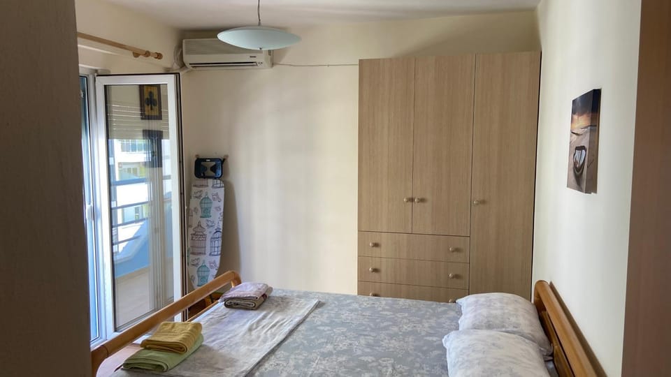 Bed, Photo of the whole room, Bedroom, towels, wardrobe, air conditioner