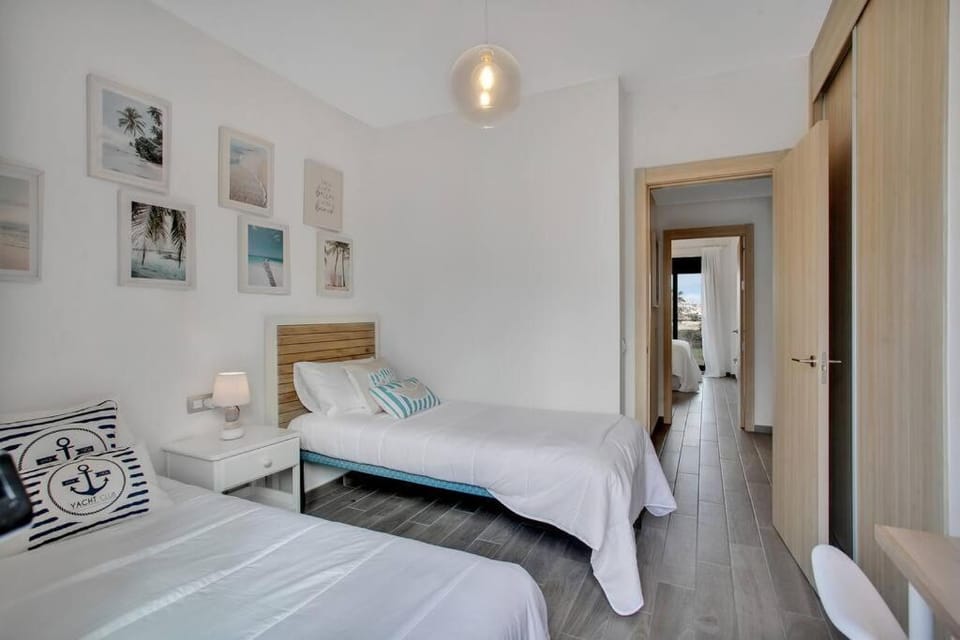 2 terraces apartment w/ astonishing views. Apartment in Maxorata