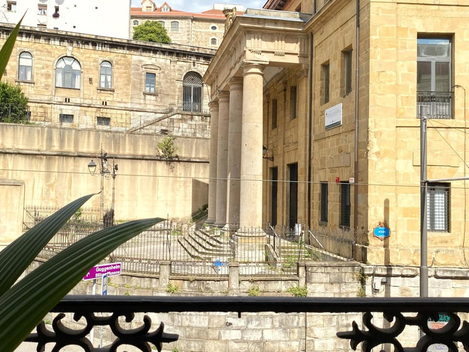 View (from property/room), Balcony/Terrace, City view, Street view