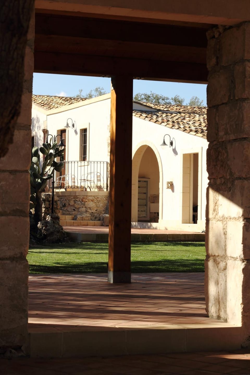 Facade/entrance