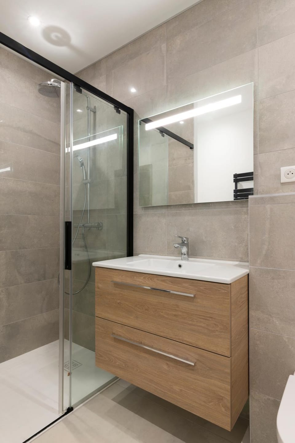 Shower, Bathroom