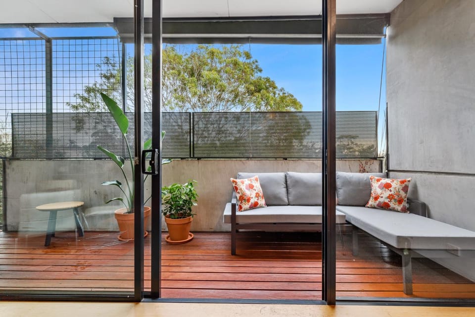 Vibrant 2-Bed Apartment Near St Kilda Beach Apartment in Saint Kilda