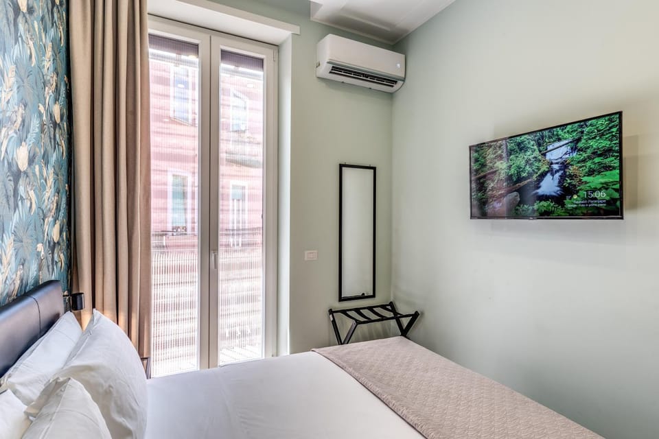 TV and multimedia, Bedroom, air conditioner