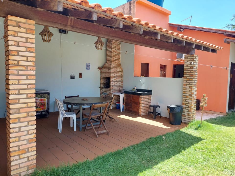 Property building, Day, BBQ facilities, Dining area