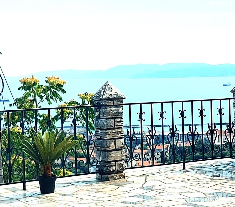 Balcony/Terrace, City view, Sea view