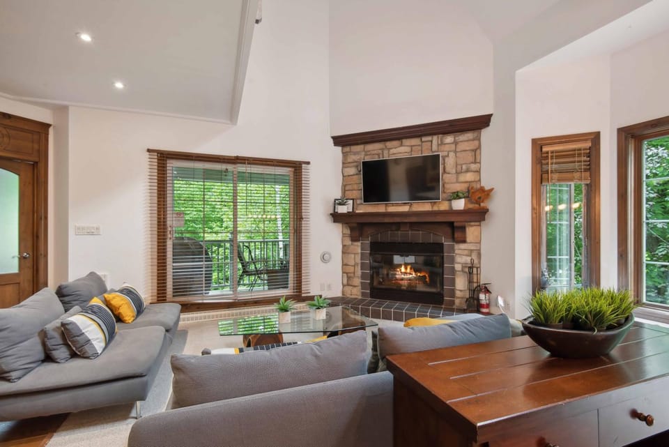 Tremblant Prestige - Manoir 118-10 Apartment in Mont-Tremblant
