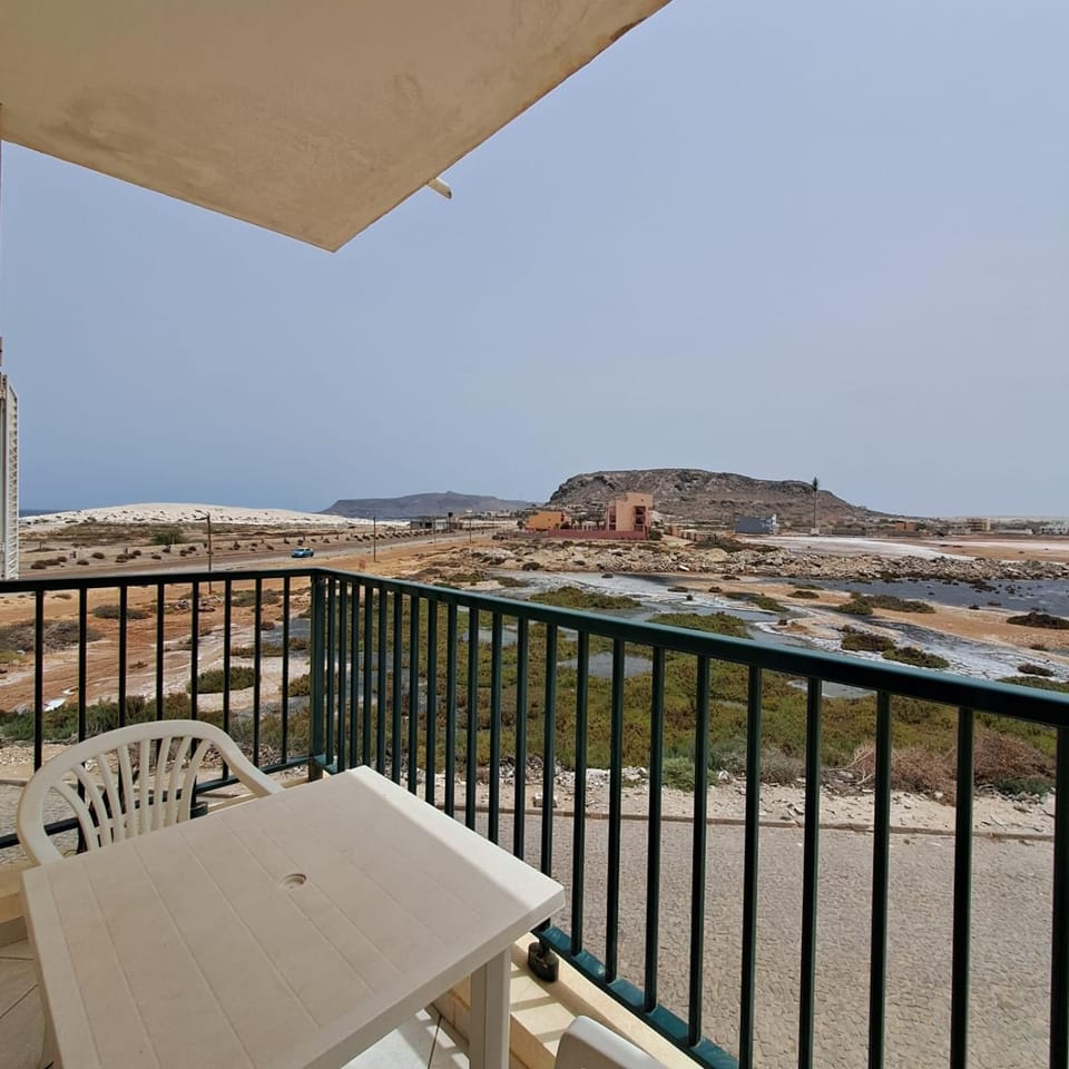 Cabral Beach Apt with Pool - Sol y Mar Apartment in Cape Verde