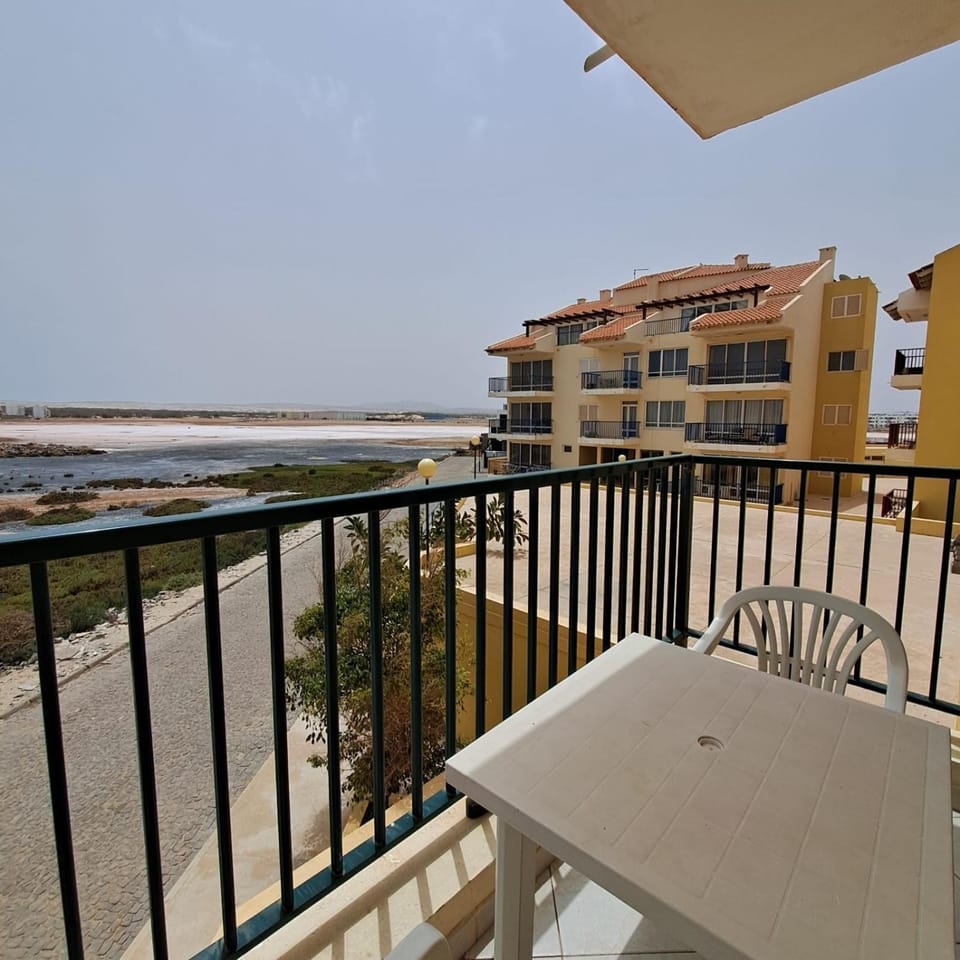 Cabral Beach Apt with Pool - Sol y Mar Apartment in Cape Verde