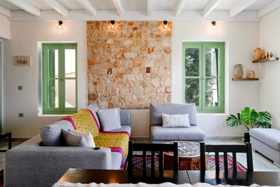 TV and multimedia, Living room, Decorative detail, Decorative detail, Seating area, Dining area, Evening entertainment, Entertainment, internet, internet, internet, soundproof, laundry, air conditioner, air conditioner