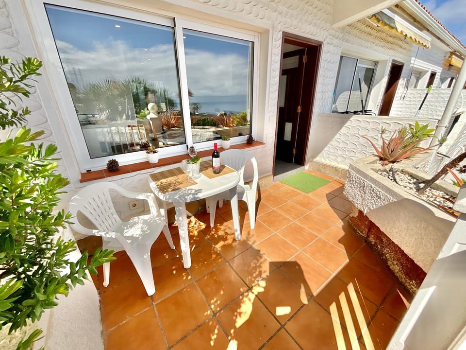 Property building, Balcony/Terrace