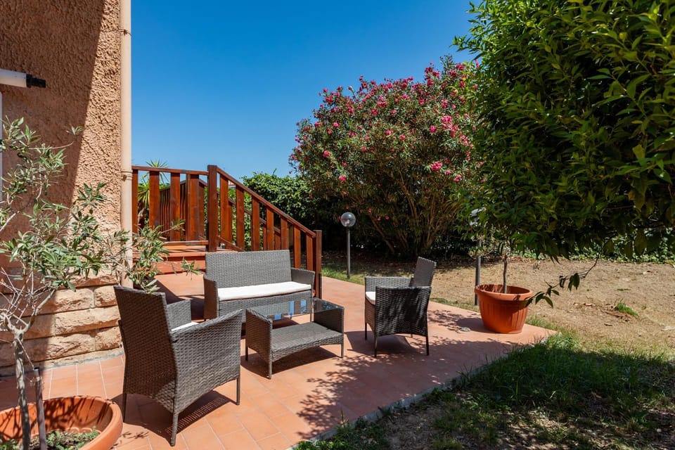 Patio, Garden, Garden view