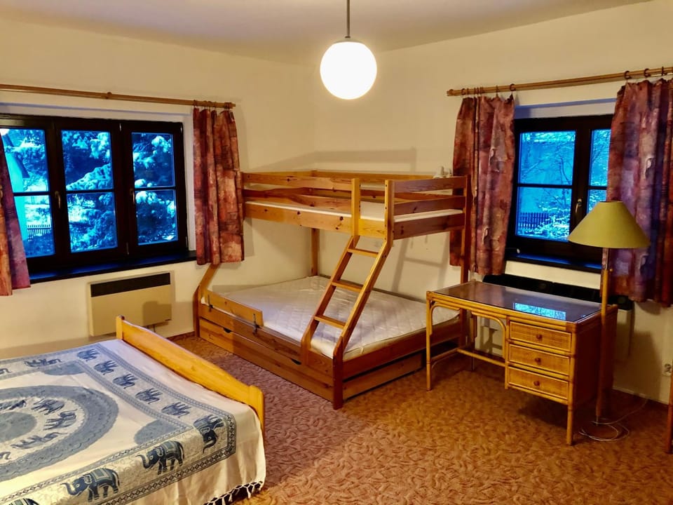Pokoje v chalupě pod Milešovkou Vacation rental in Saxony